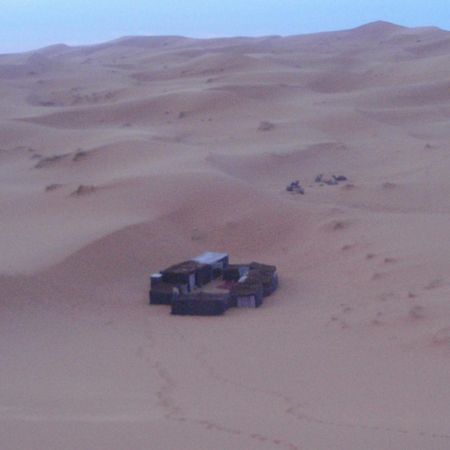 מרזאוגה Riad Aicha & Camel Trekking מראה חיצוני תמונה