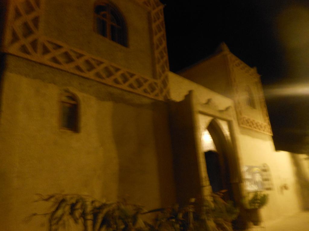 מרזאוגה Riad Aicha & Camel Trekking מראה חיצוני תמונה