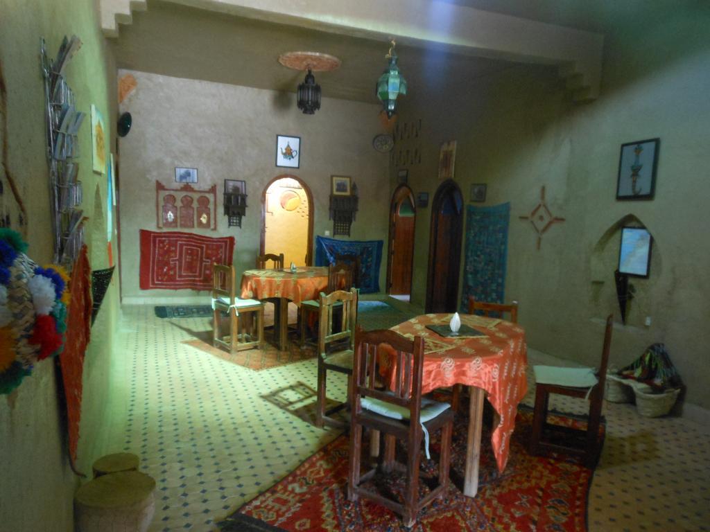 מרזאוגה Riad Aicha & Camel Trekking מראה חיצוני תמונה