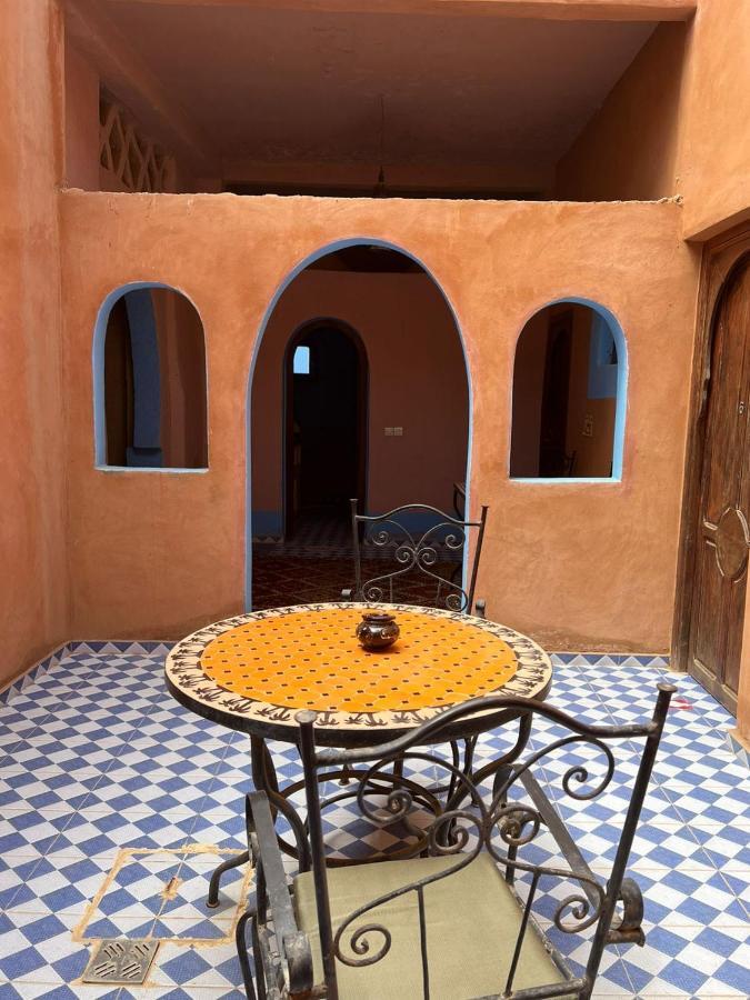 מרזאוגה Riad Aicha & Camel Trekking מראה חיצוני תמונה