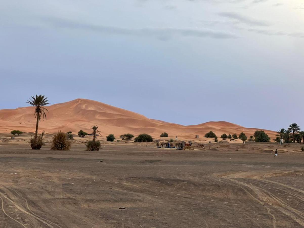 מרזאוגה Riad Aicha & Camel Trekking מראה חיצוני תמונה