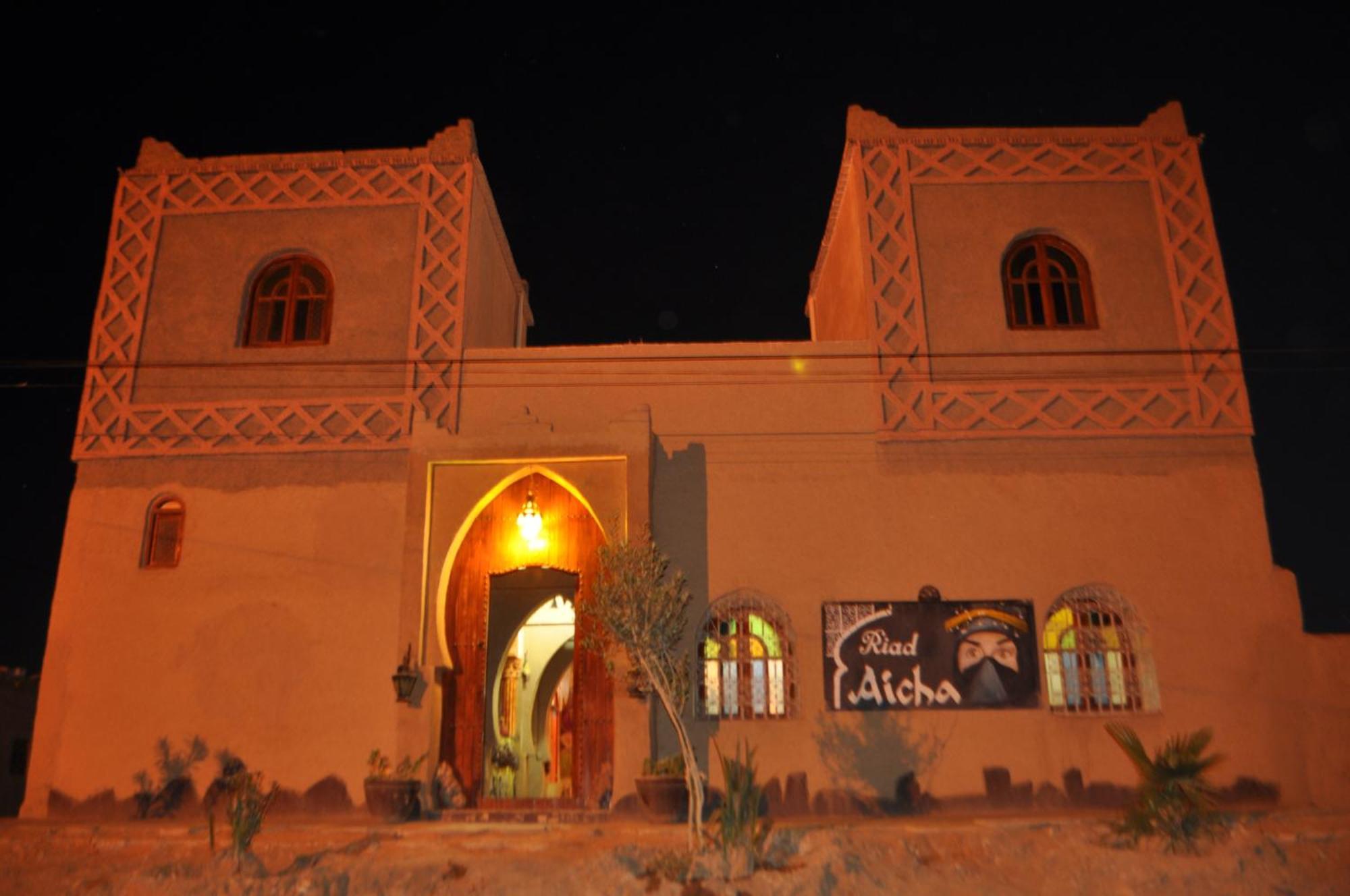 מרזאוגה Riad Aicha & Camel Trekking מראה חיצוני תמונה
